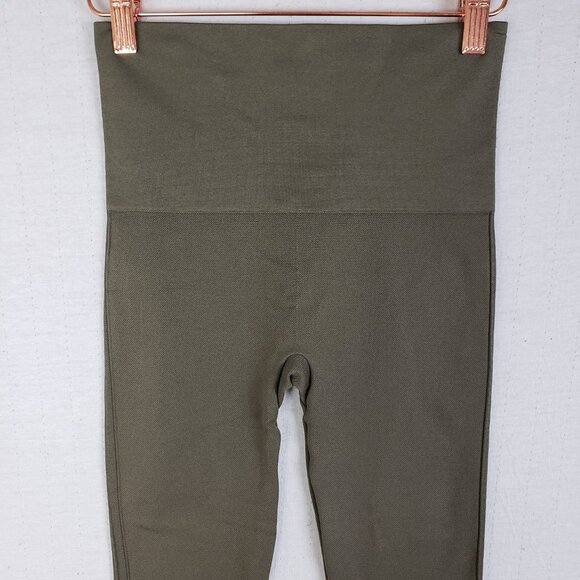 SPANX Look at Me Now Seamless Cropped Leggings Olive Green High Waisted size M - Picture 4 of 11